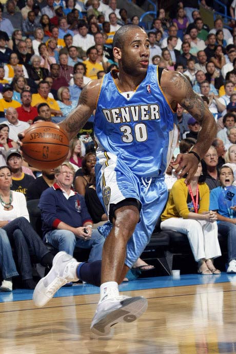 她的职业生 她的职业生